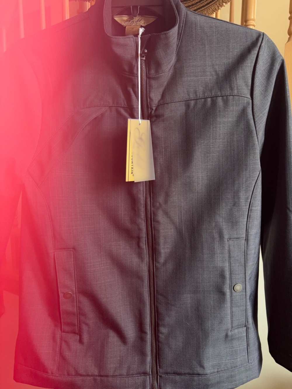 Gold Tri Mountain Women’s Jacket Clamshell Size M